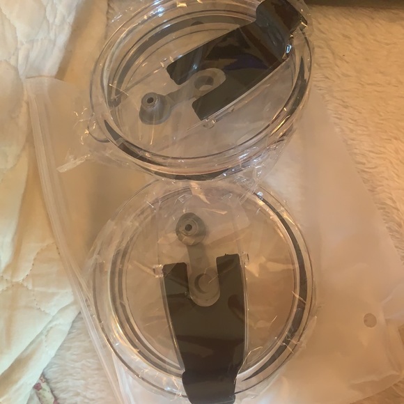 Tumbler Lids (set 2) 30 oz. - Picture 3 of 4